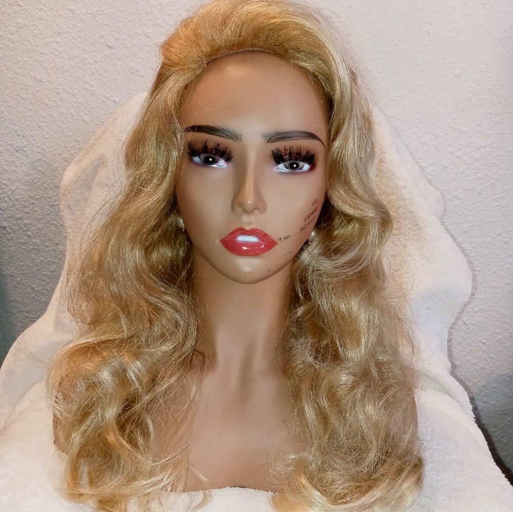 Sunshine 🌞 | Blonde synthetic wig